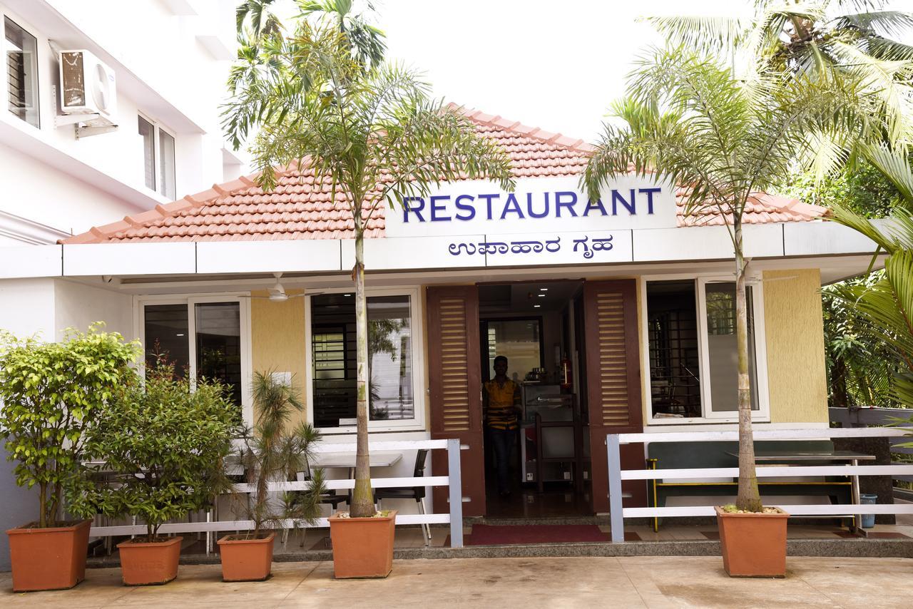 Отель Slr Residency Subrahmanya Экстерьер фото